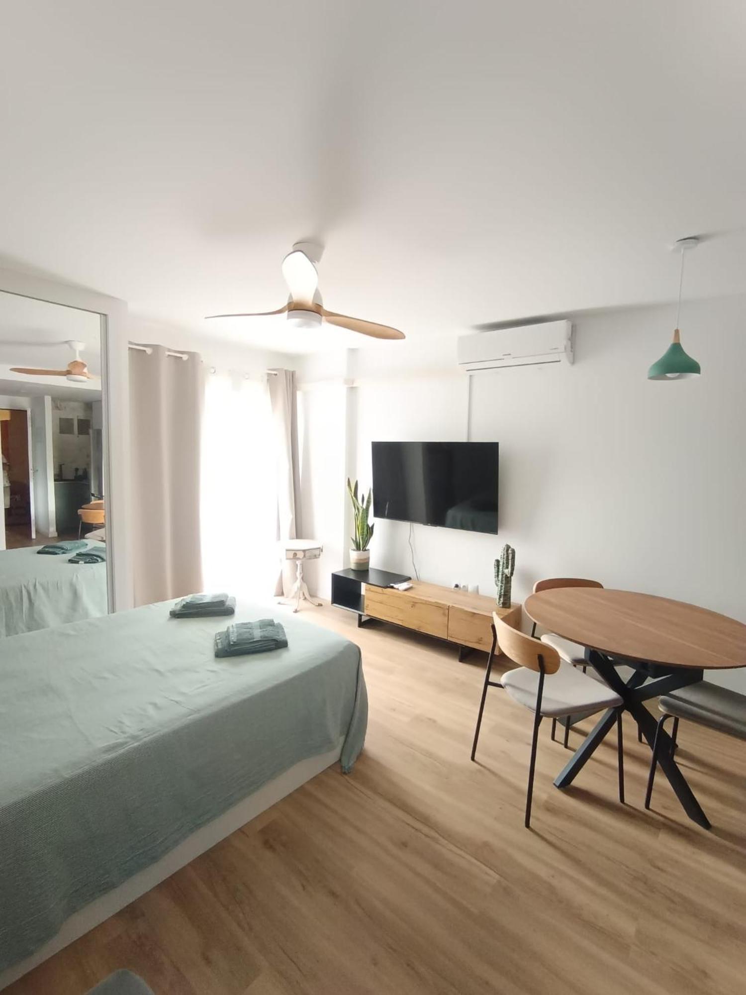 Midori Estudio Minerva Benalmádena Εξωτερικό φωτογραφία